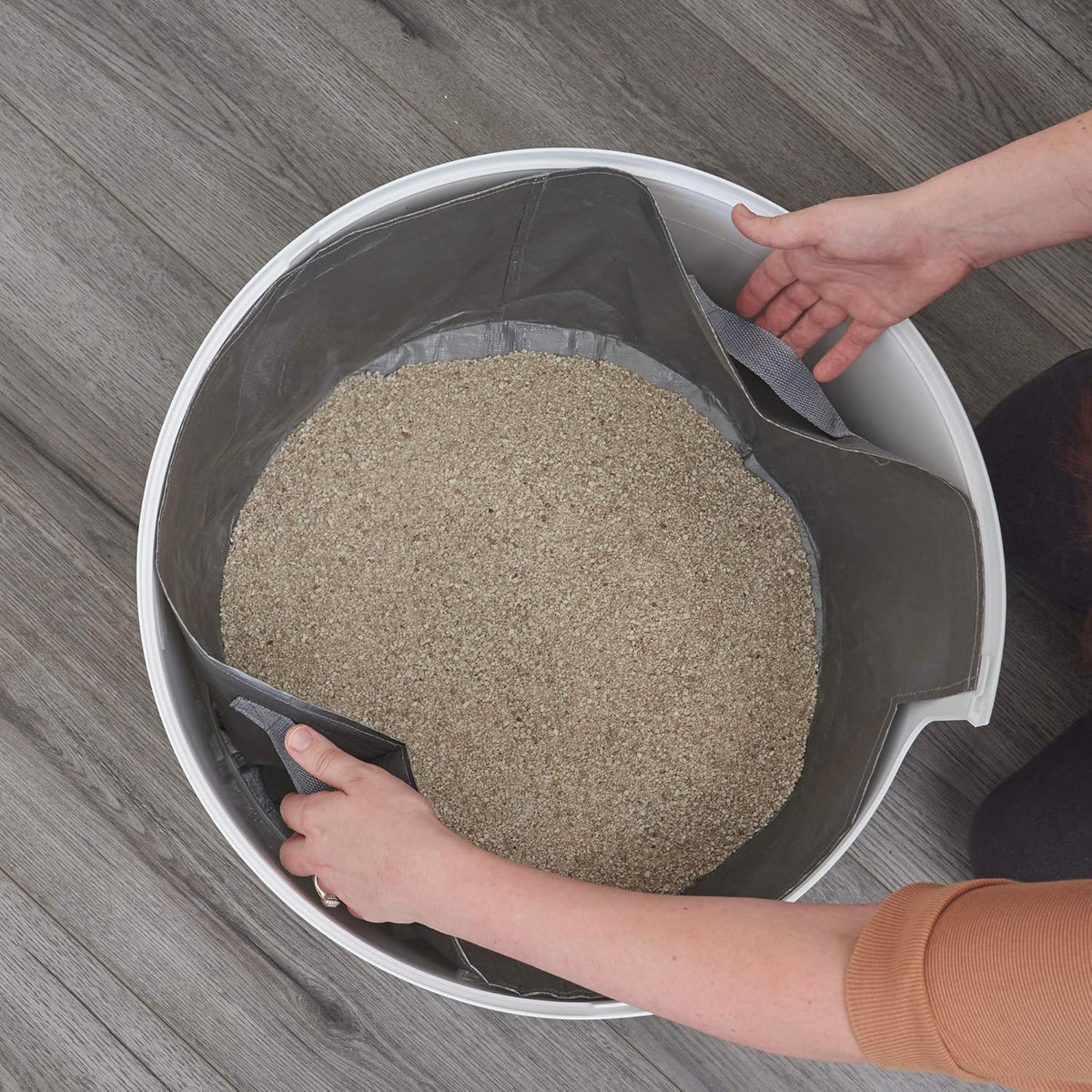 Demonstration of washing and rinsing the Bundle And Bliss reusable liner