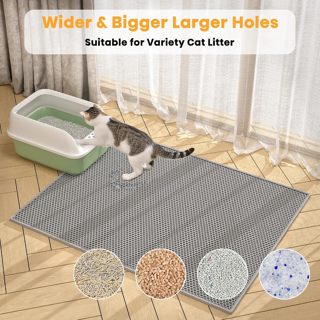 Demonstration of the waterproof bottom layer of the Pieviev cat mat preventing liquid stains.