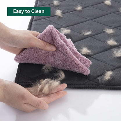Hombys durable kennel pad in a dog crate