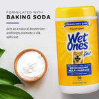 Dog deodorizing wipes with baking soda for odor control