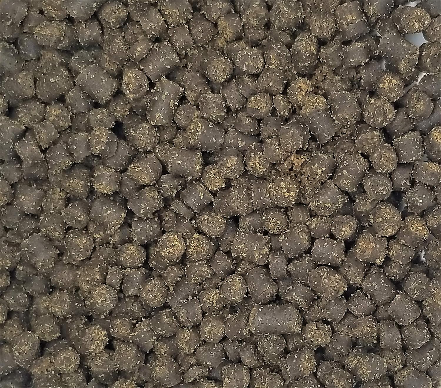Invert Aquatics axolotl soft pellets container showing ingredients and guaranteed analysis