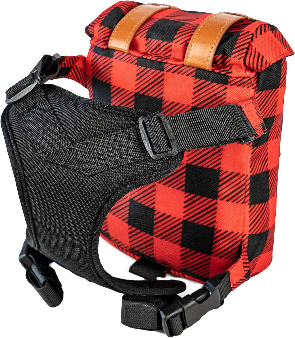 AKAY small dog outdoor carrier displaying heavy duty D ring buckle close up