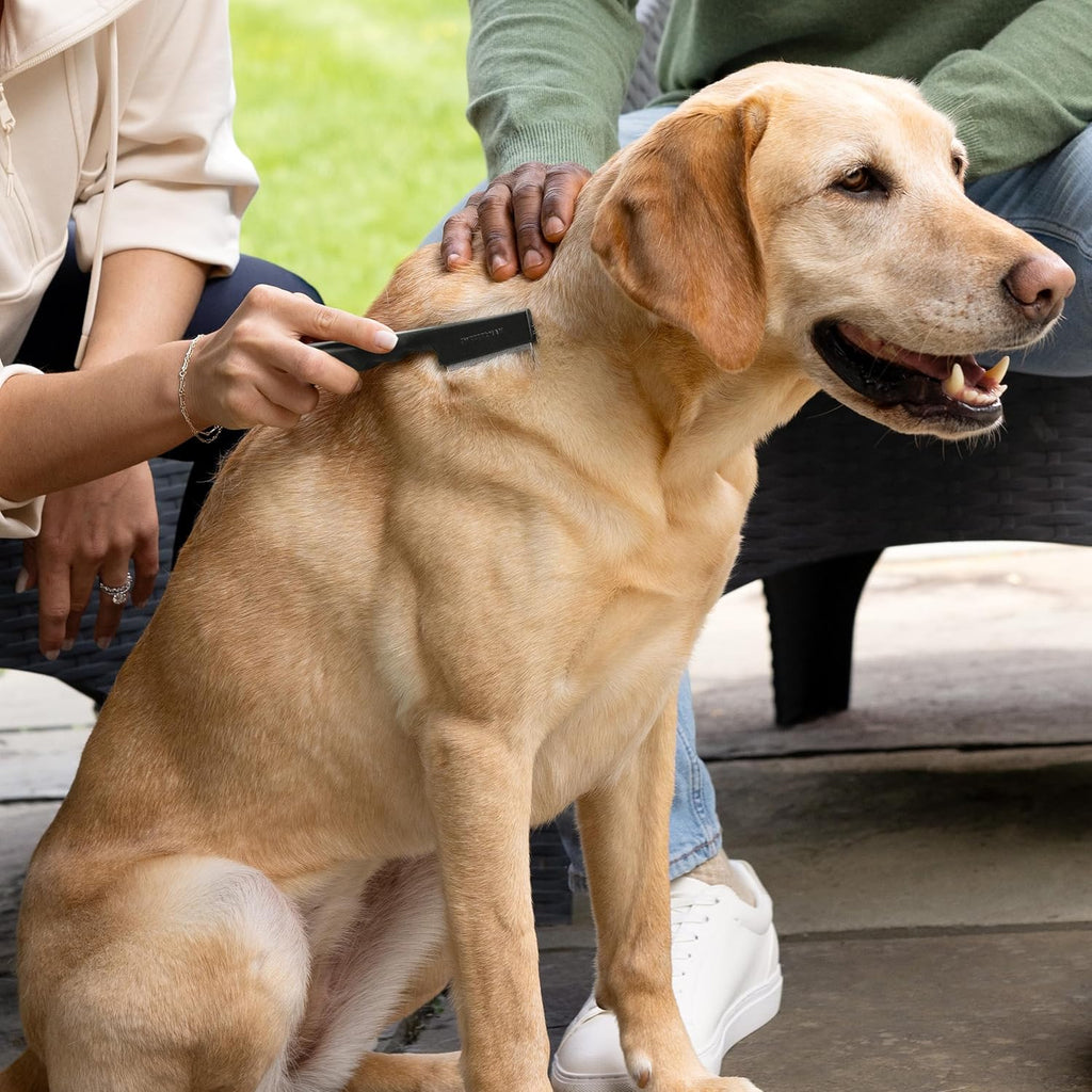 Premium veterinarian approved flea removal comb for pets