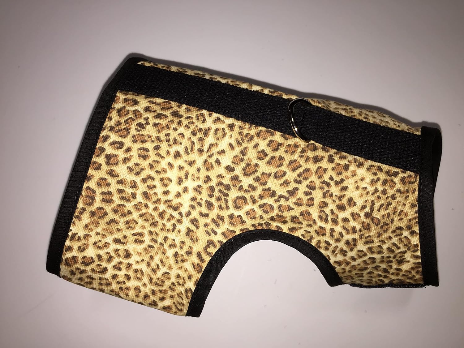Kitty holster lightweight escape proof harness for large cats