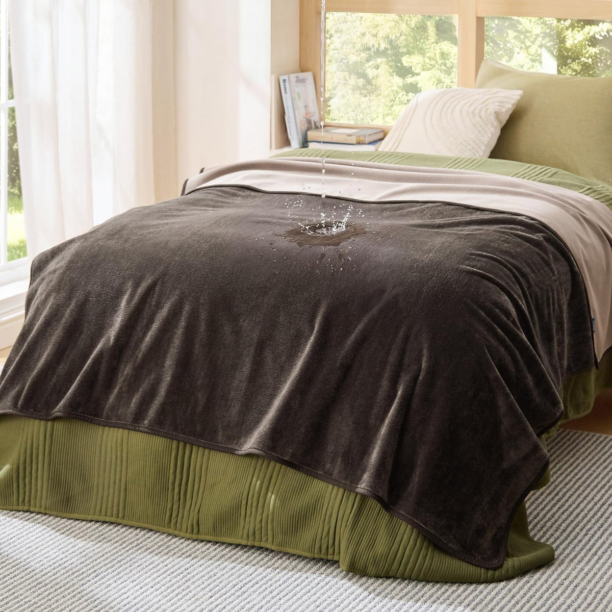 Bedsure Waterproof Blanket for Couch - Soft Flannel Fleece Couch Cover Throw Blanket for Large Dogs Pet Leakproof, Protector for Camping, Travel, 50"x60", Grey - Image 11