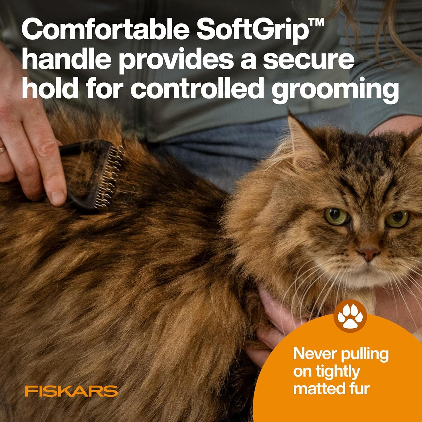Fiskars grooming tool features and ergonomic handle grip