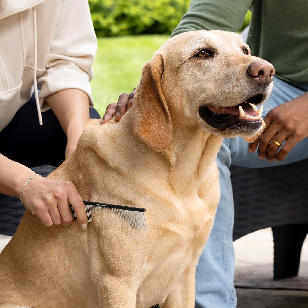 Professional grooming comb for removing pet hair mats