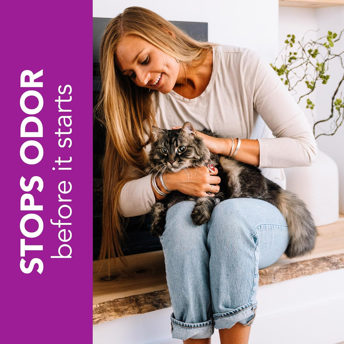 Okocat unscented wood litter scoop demonstration