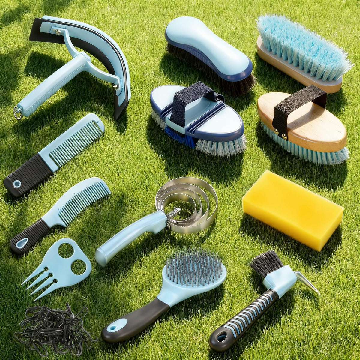 Side angle view of the Rouisxue grooming kit showcasing the ergonomic non-slip handles of the professional horse brushes.