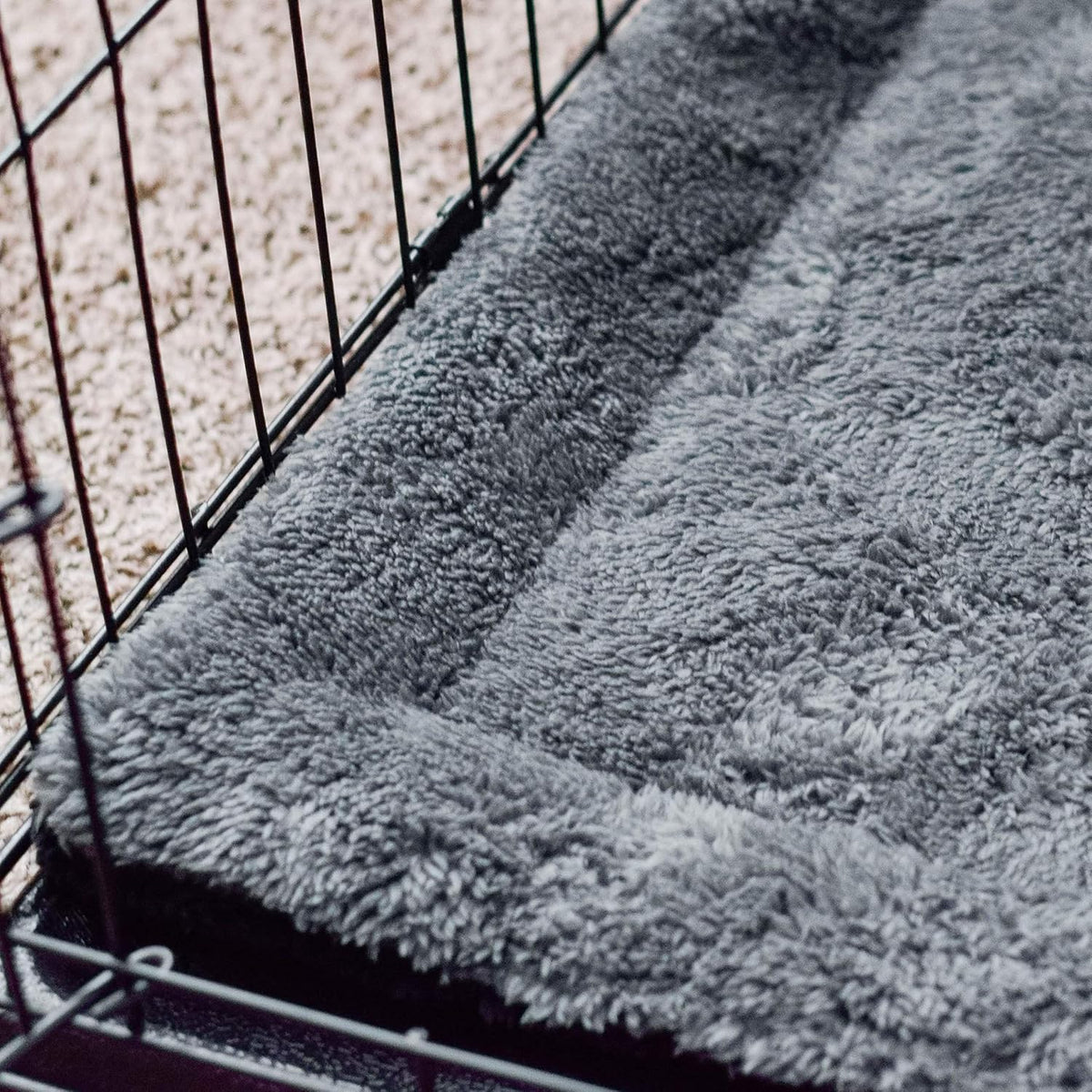 K&H PET PRODUCTS Self-Warming Cat Bed Pad, Self Heating Pad for Outdoor Cat Houses, Warming Mat for Indoor Pet Beds & Furniture, Reversible Blanket, Machine Washable - Small 21 X 17in Gray/ Black - Image 10