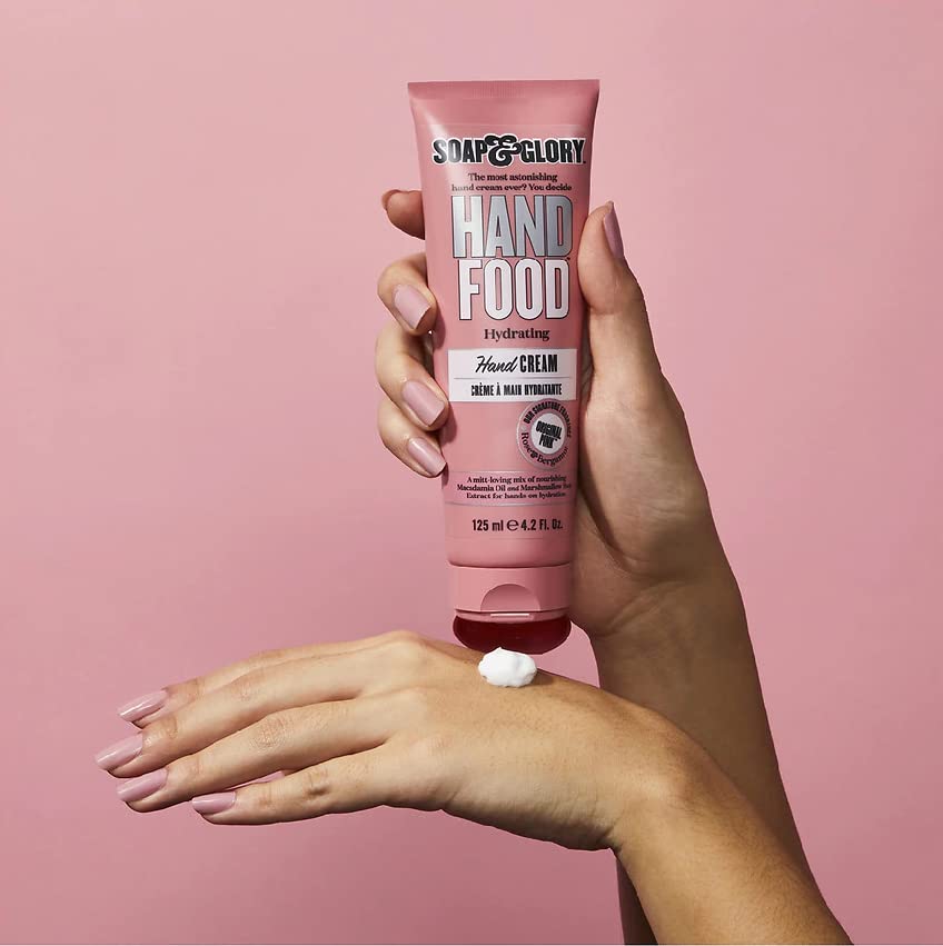 Creamy texture of Soap And Glory almond oil and shea butter moisturizer