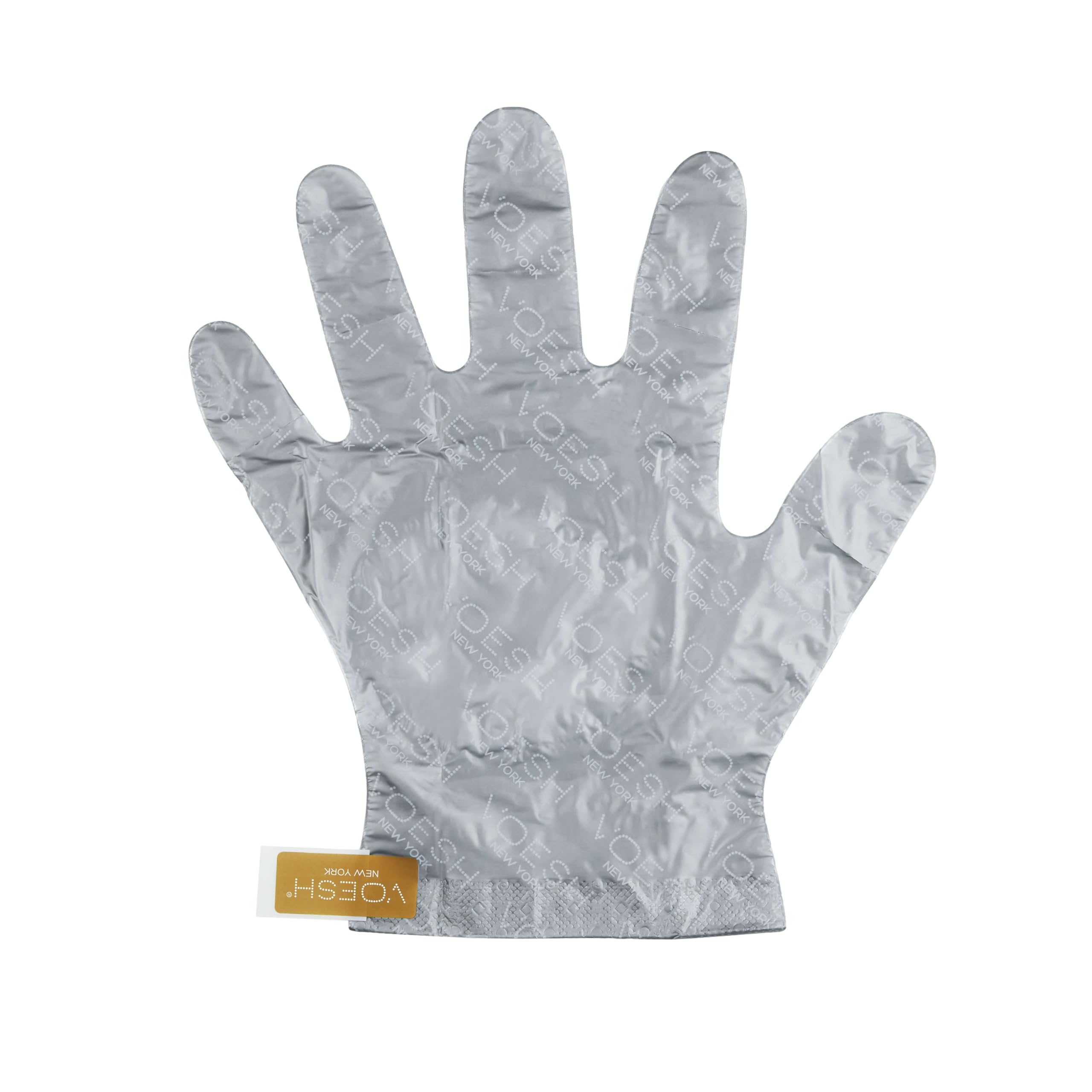 User wearing Voesh Collagen hand moisturizing gloves