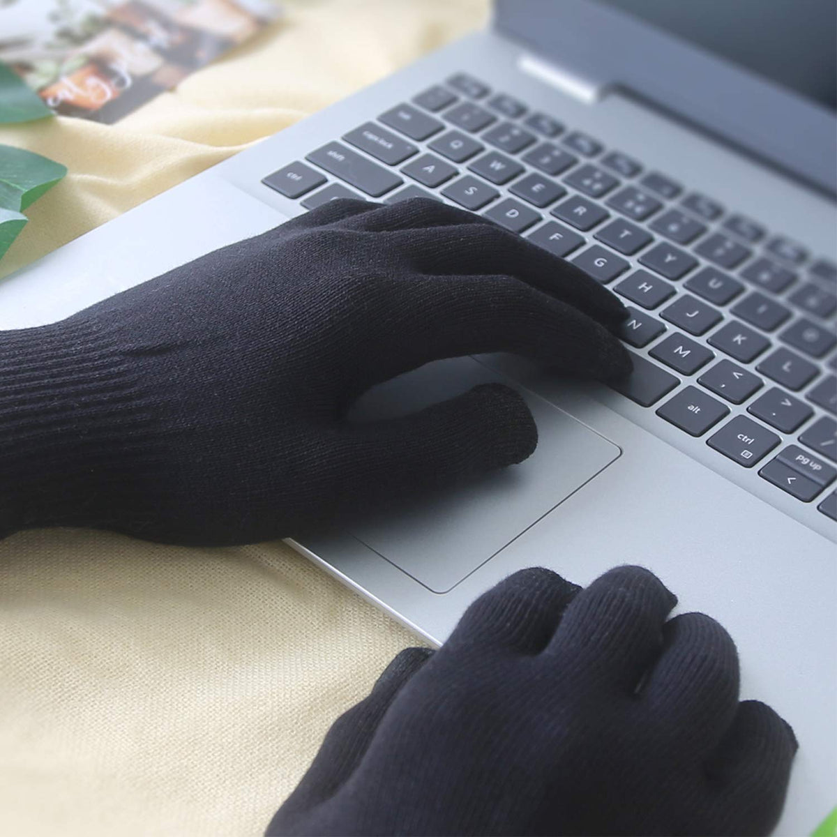 Evridwear cosmetic treatment gloves fabric texture closeup