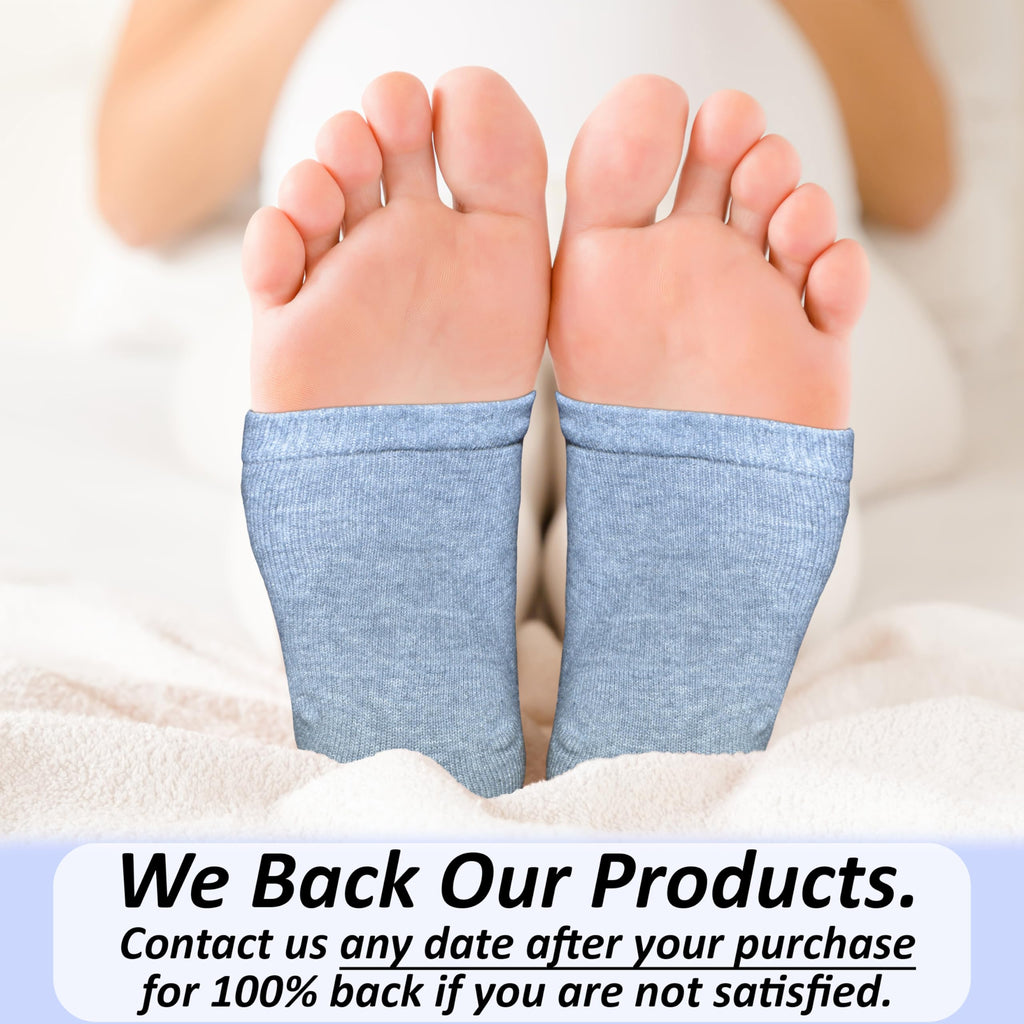 Packaging and pair of moisturizing gel socks displayed together