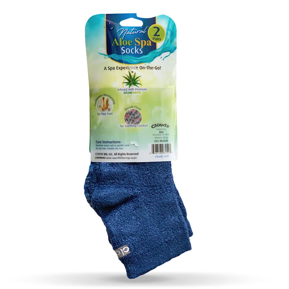 Cloudz blue spa socks with patterned design