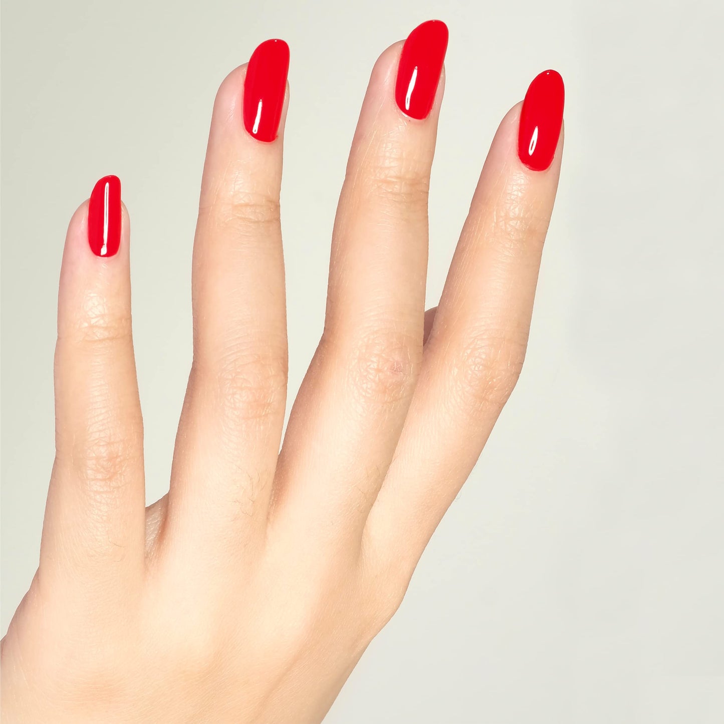 DND Ferrari Red 430 professional nail polish bottle detail
