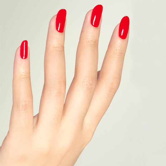 DND Ferrari Red 430 professional nail polish bottle detail