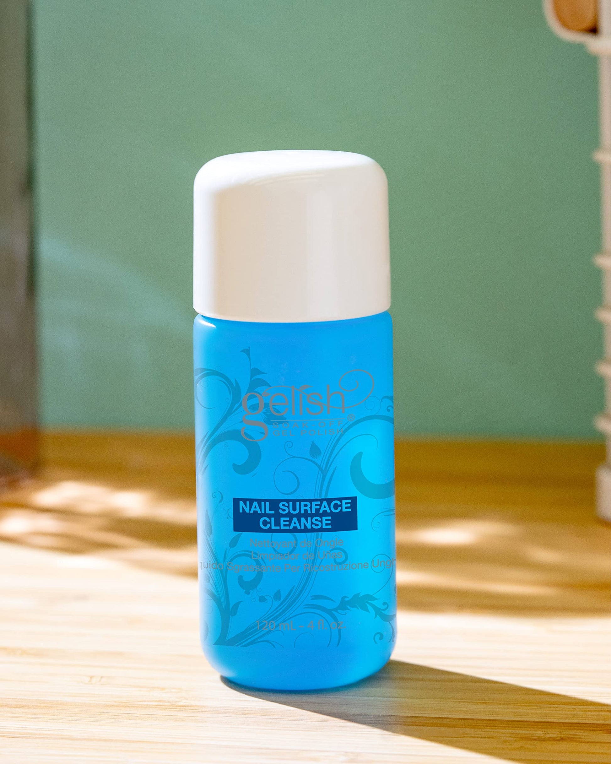 Gelish brand gel top coat residue remover 120ml bottle for salon manicures.