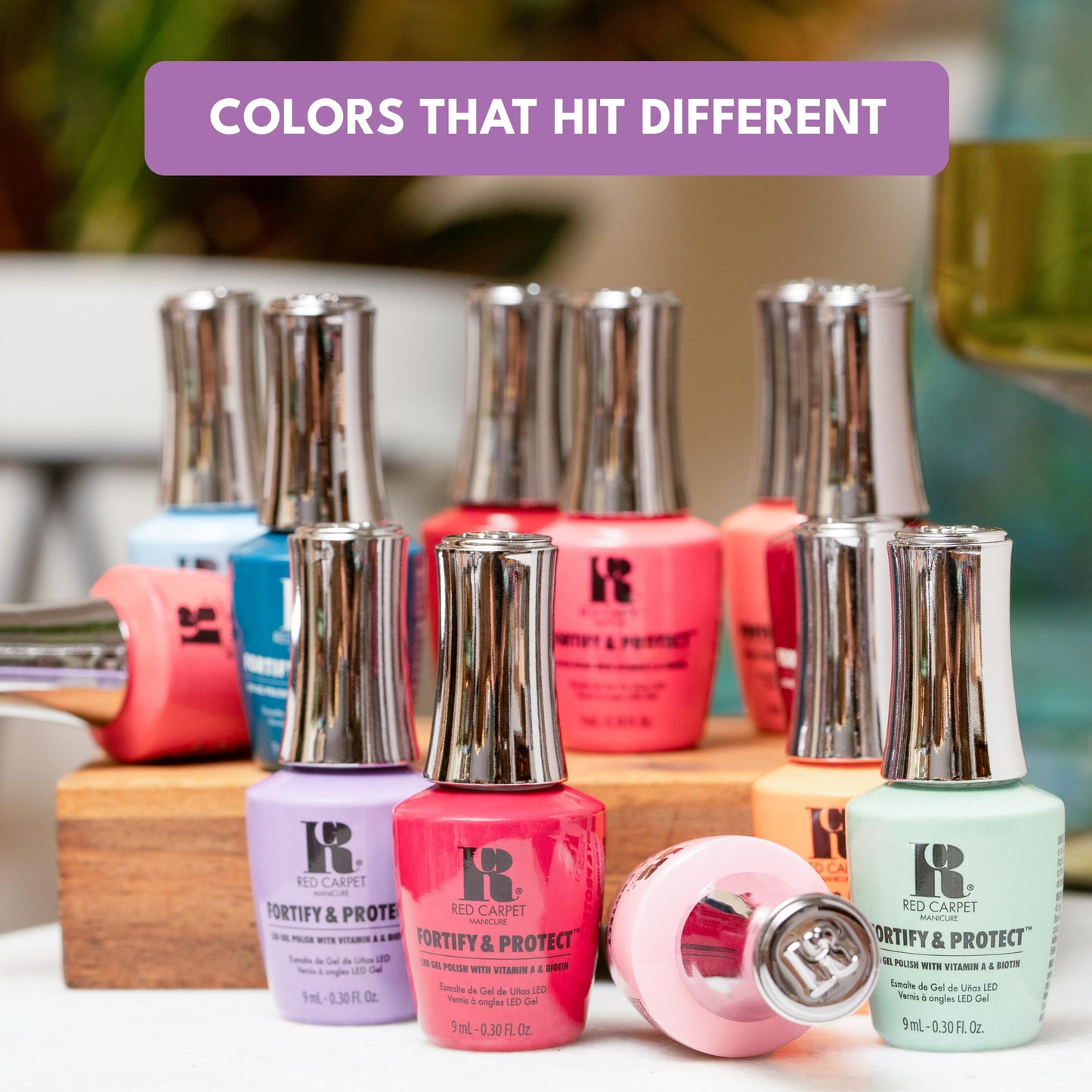 Soak off high gloss gel top coat for nail strengthening and protection