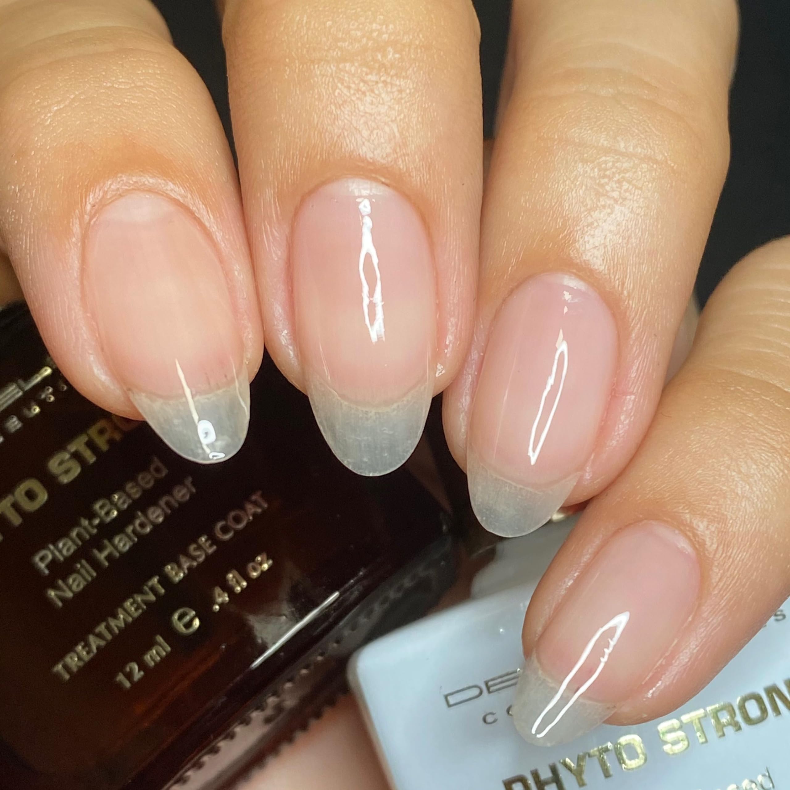 Dermelect Phyto Strong base coat and top coat bottles