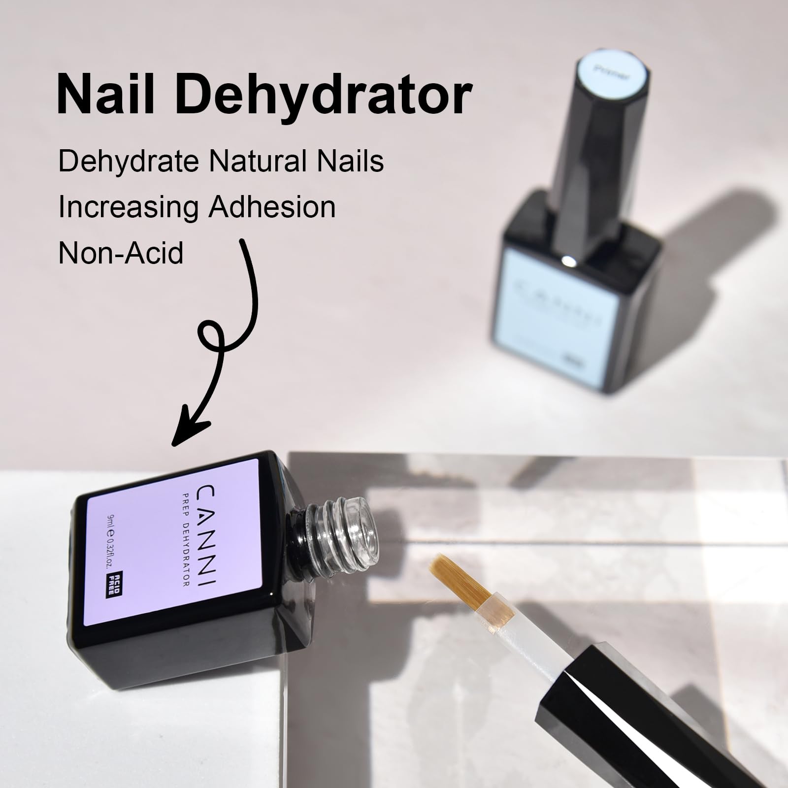 Close up view of the CANNI gel nail primer brush application on a natural nail.