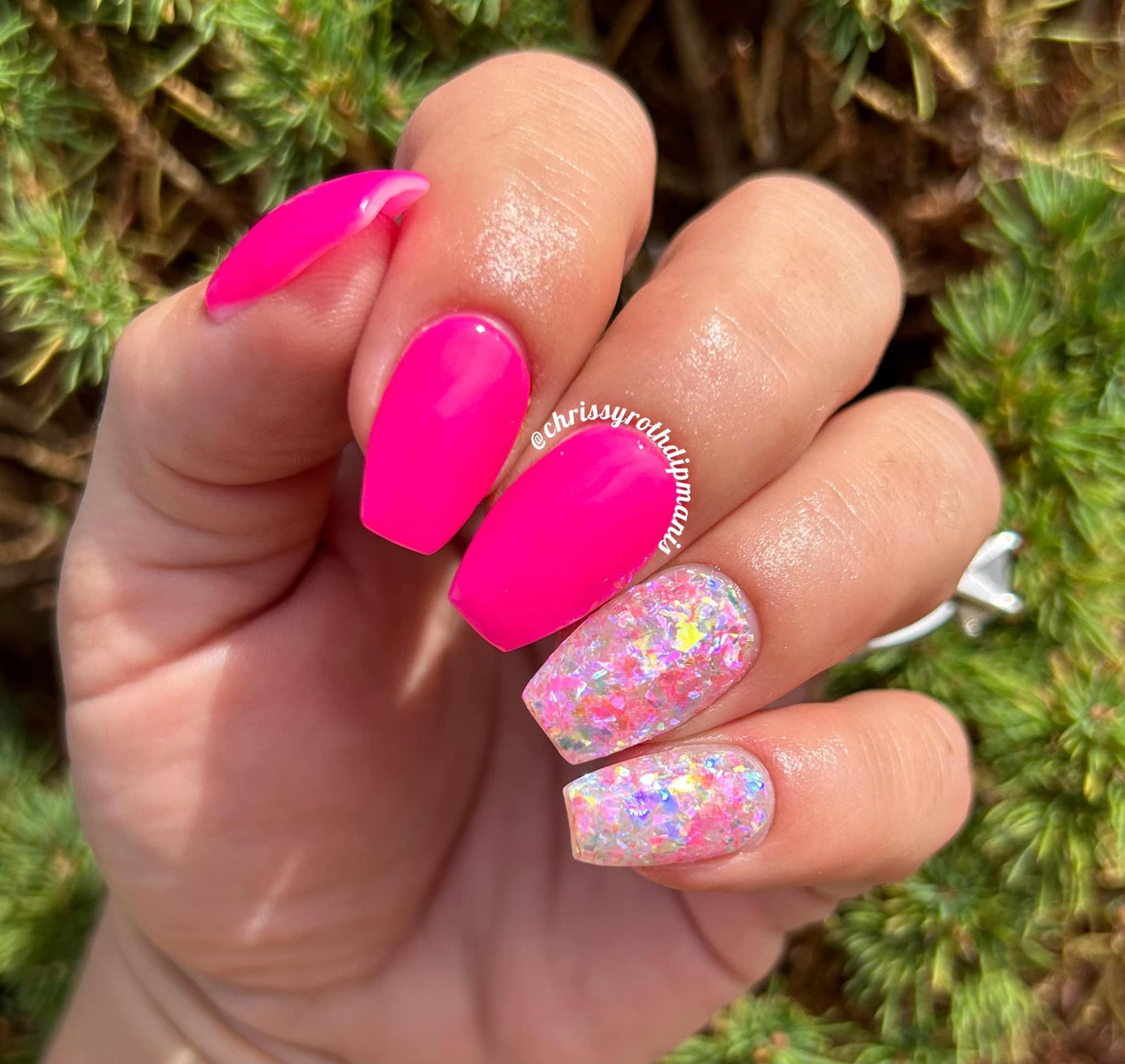 Authentic USA imported Royal House Of Beauty top coat bottle for premium long lasting manicures.