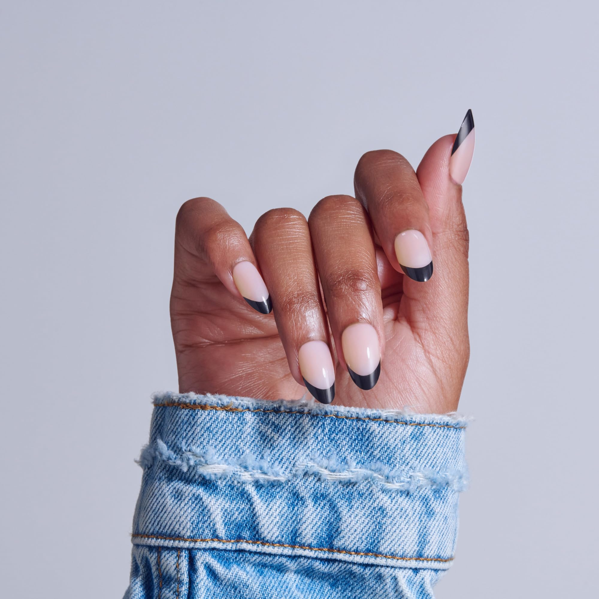 Kiss Core press on nails packaging showing 32 nail count