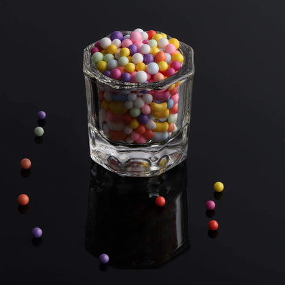 Compact glass dishes for holding nail monomer and solvent