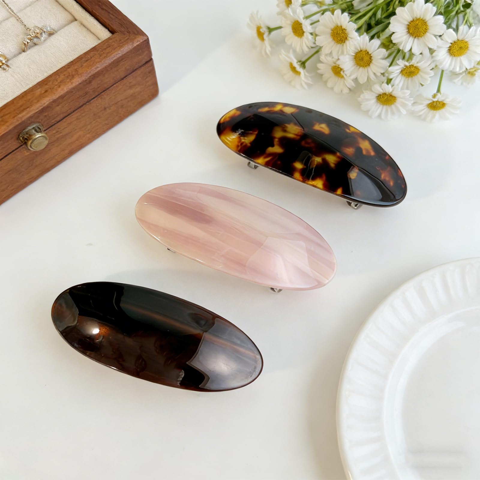 Premium imported non slip hair clips for thick hair demonstrating the secure automatic hair button.