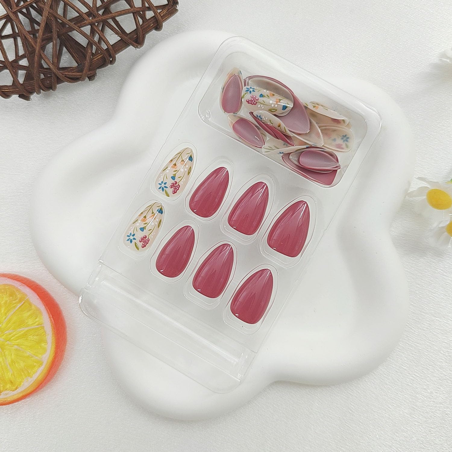 Ffzdena Maottie full cover nails in elegant autumn style