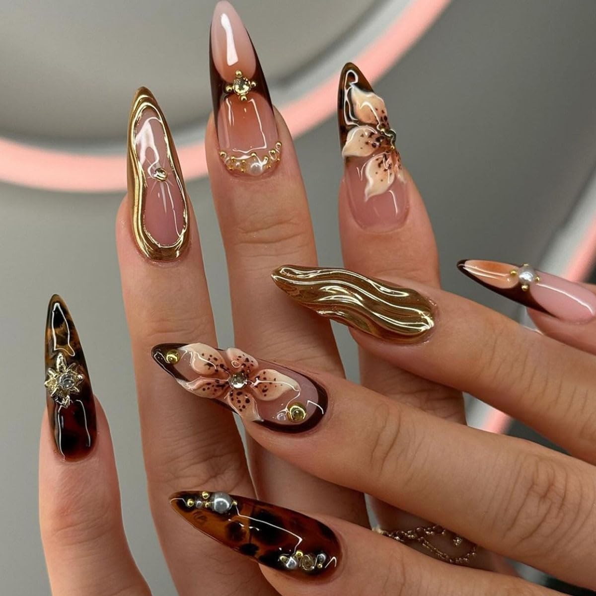 Ohwoda 24 piece acrylic nail set with gold charms