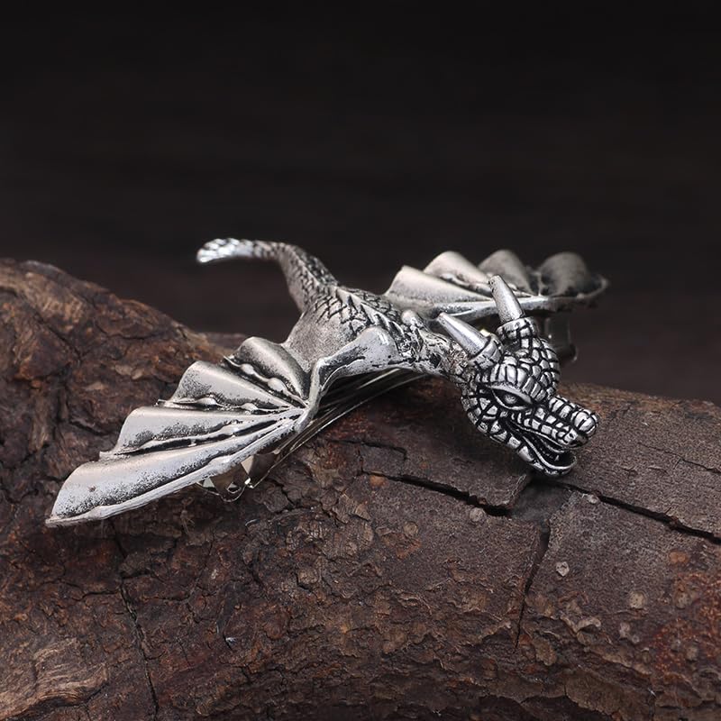 Close up of the durable alloy metal construction and strong internal spring mechanism of the clip.