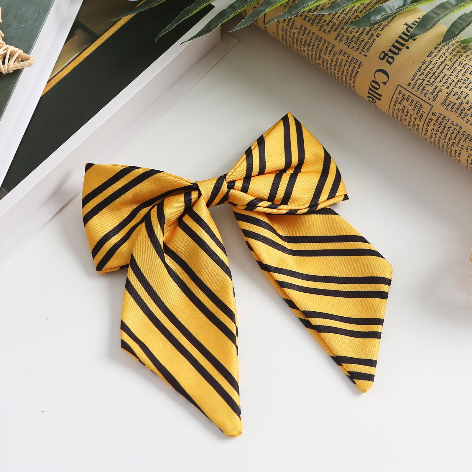 Women French barrette ribbon bow clip closure back view
