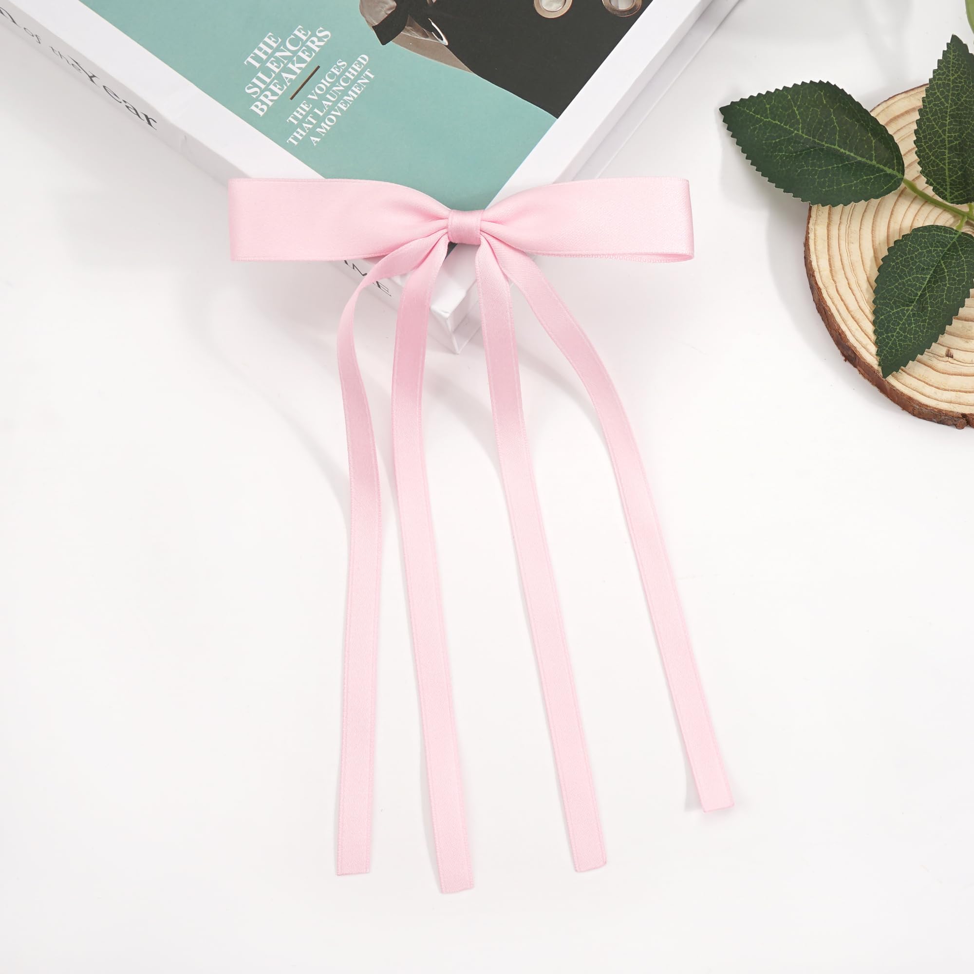 Durable metal alligator clip backing on premium pink bow clip
