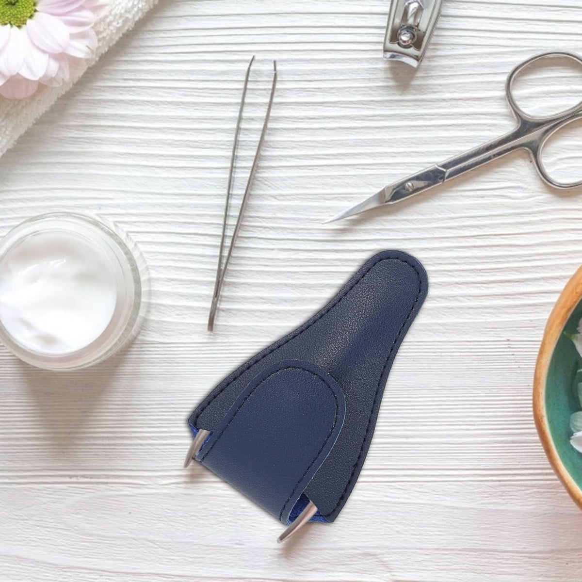 Angoily manicure tool holder set in assorted colors