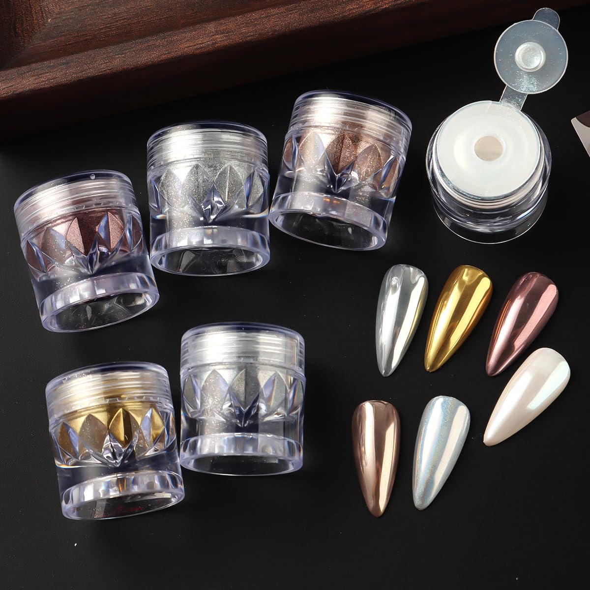 Silicone sculpting brush for 3D nail gel application