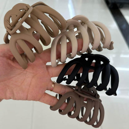 Detailed texture of non slip matte finish claw clip