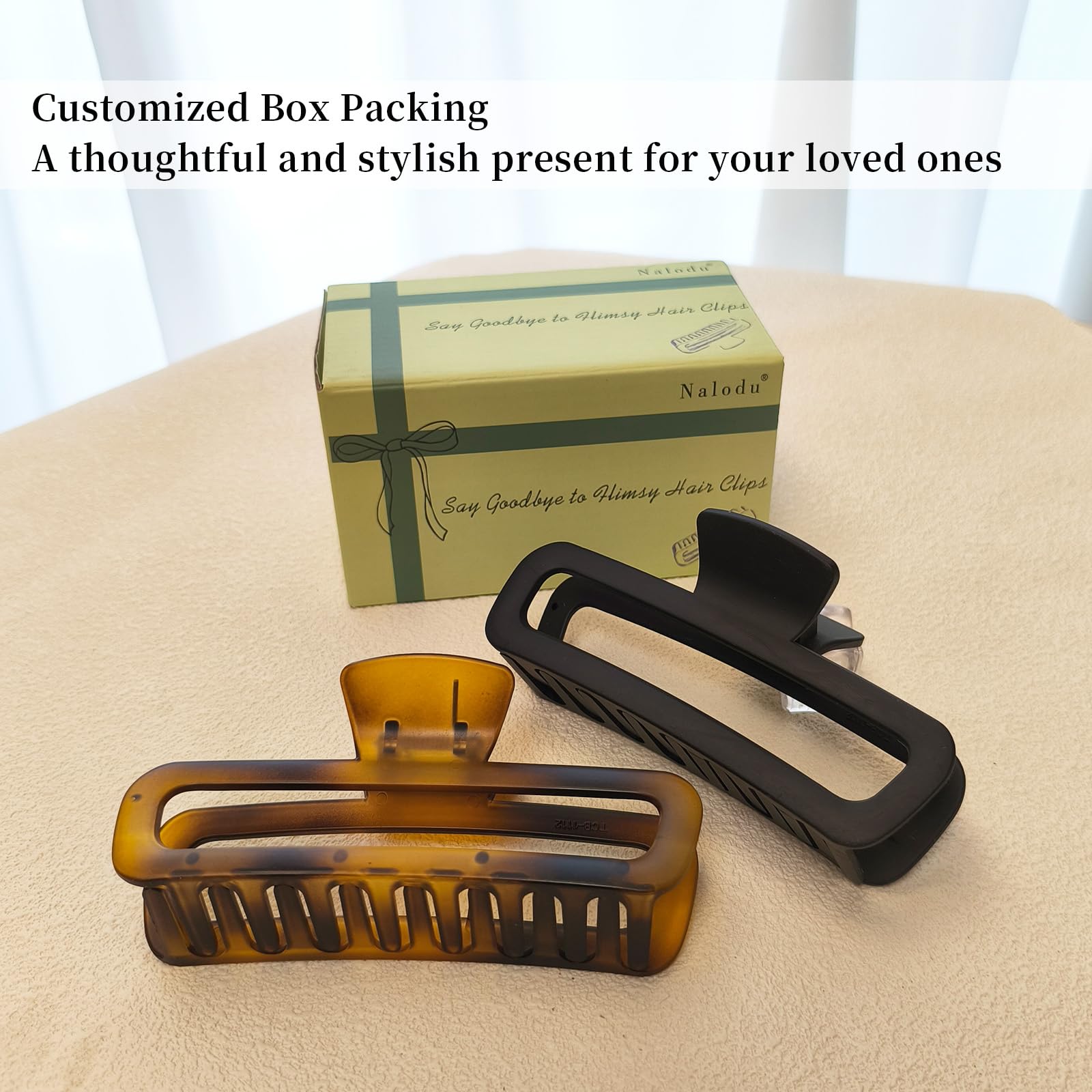 Side profile of Nalodu extra large rectangular matte hair claw clips
