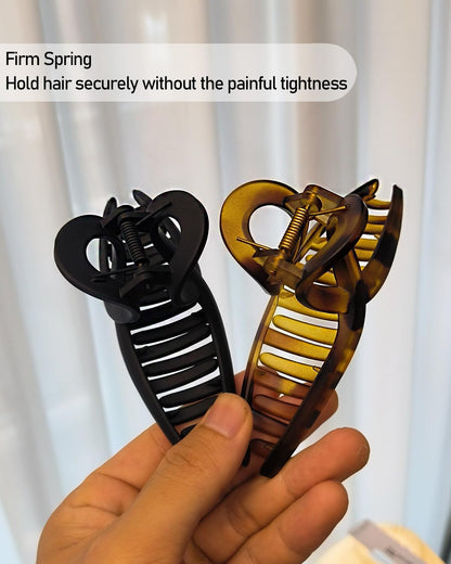 Close up of 13 centimeter hair claw clip matte finish