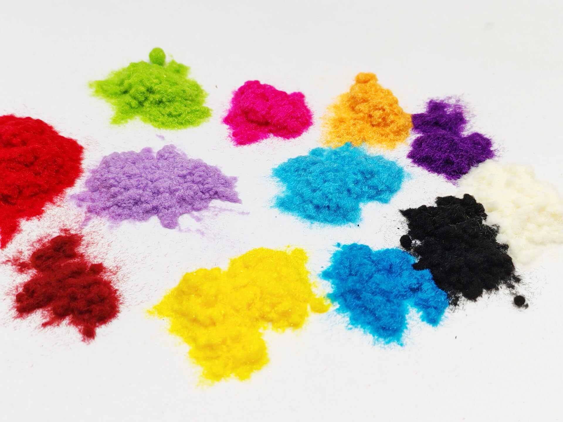 Candy manicure velvet powder texture demonstration