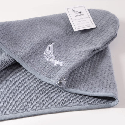 Details of the Selarus hair towel loop fastening system