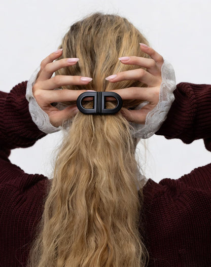 Two-piece premium magnetic hair accessories showcasing the seamless flat closing mechanism