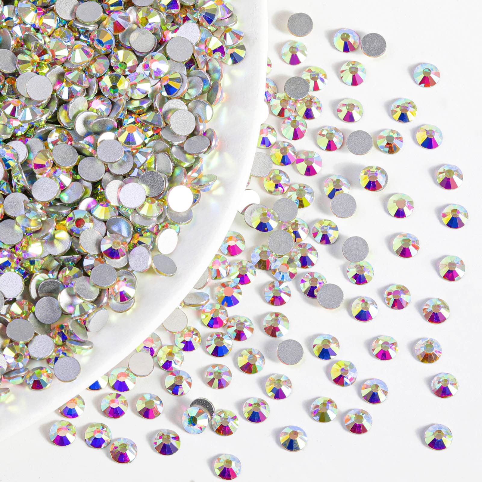 Beadsland SS20 rhinestones used for DIY nail art design