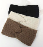 Full product display highlighting the thick chunky knit construction