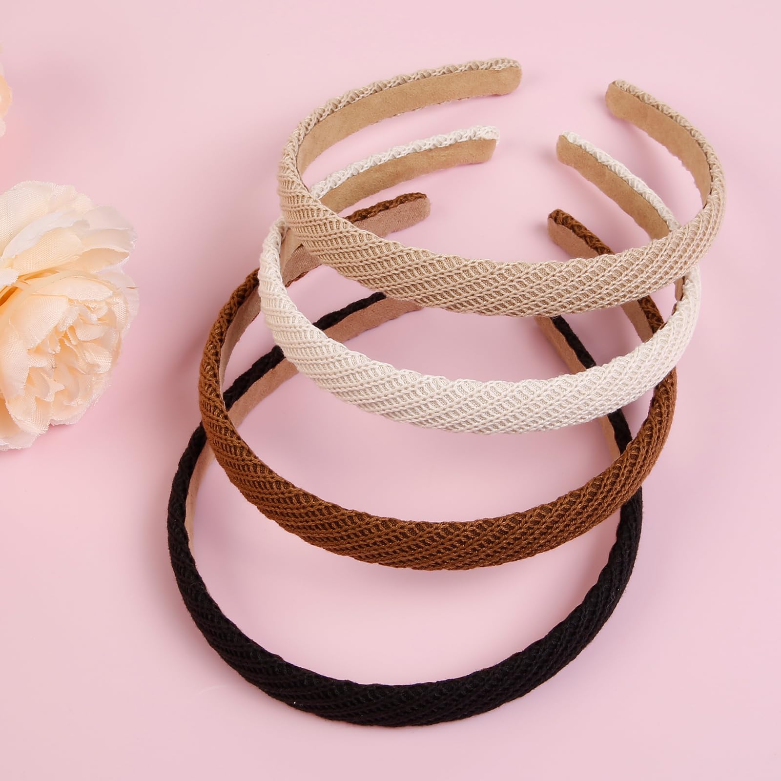Aibfrid knitted headband beige color close up