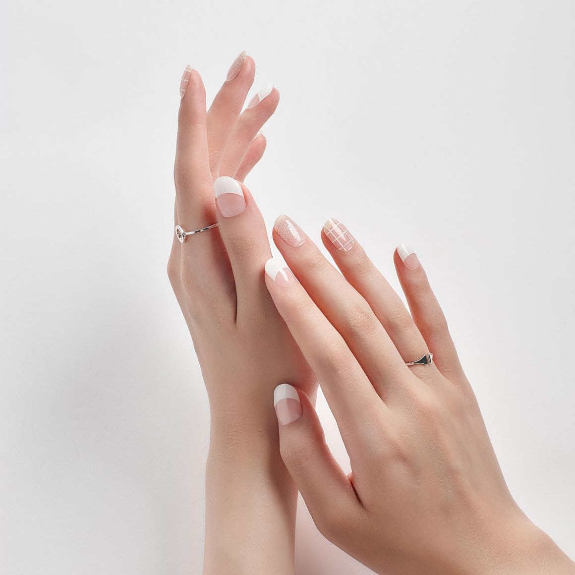 Dashing Diva Glaze Delight strips with nail file and prep pads