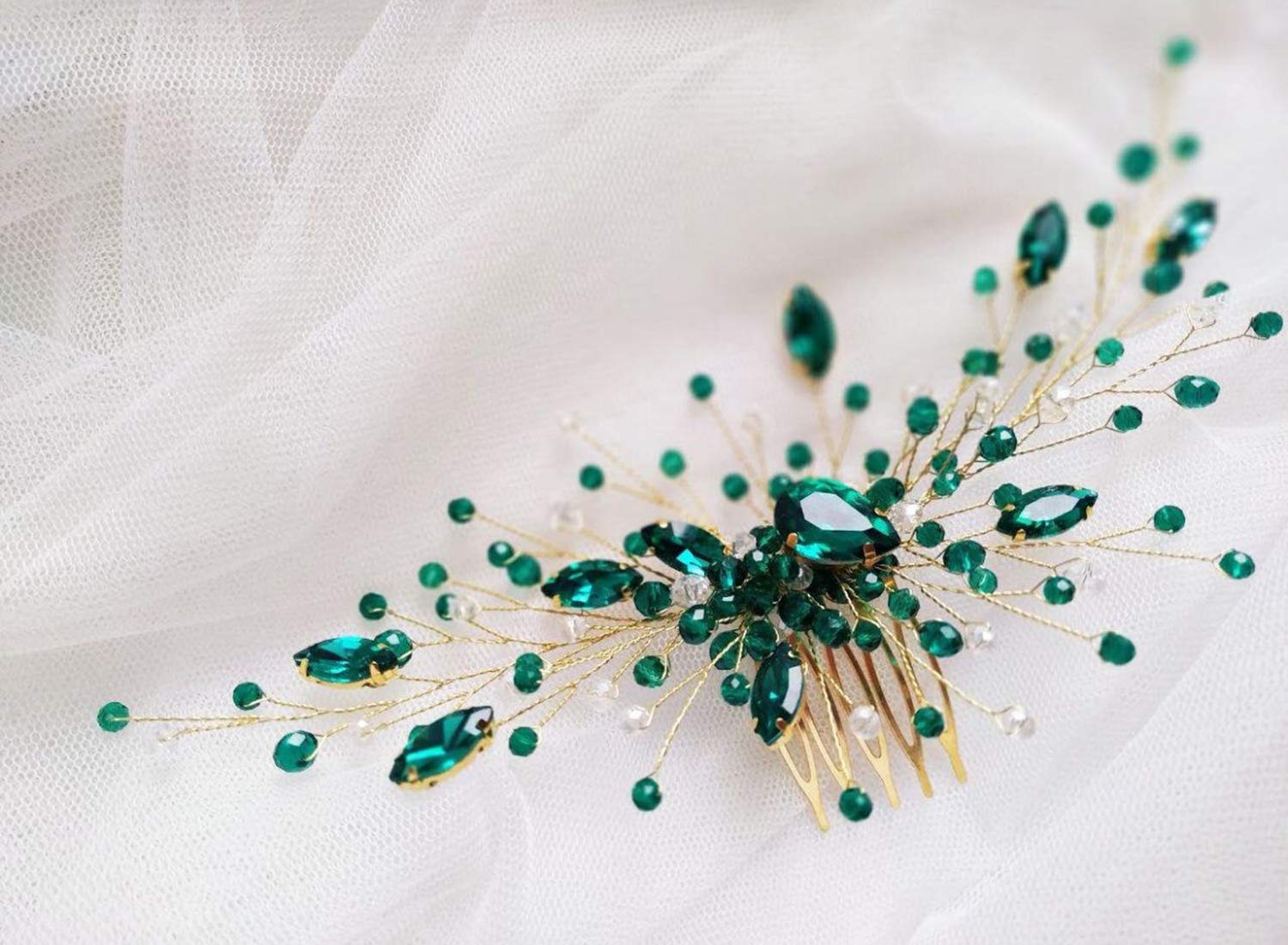 Beryuan hair comb held to show flexible design and scale