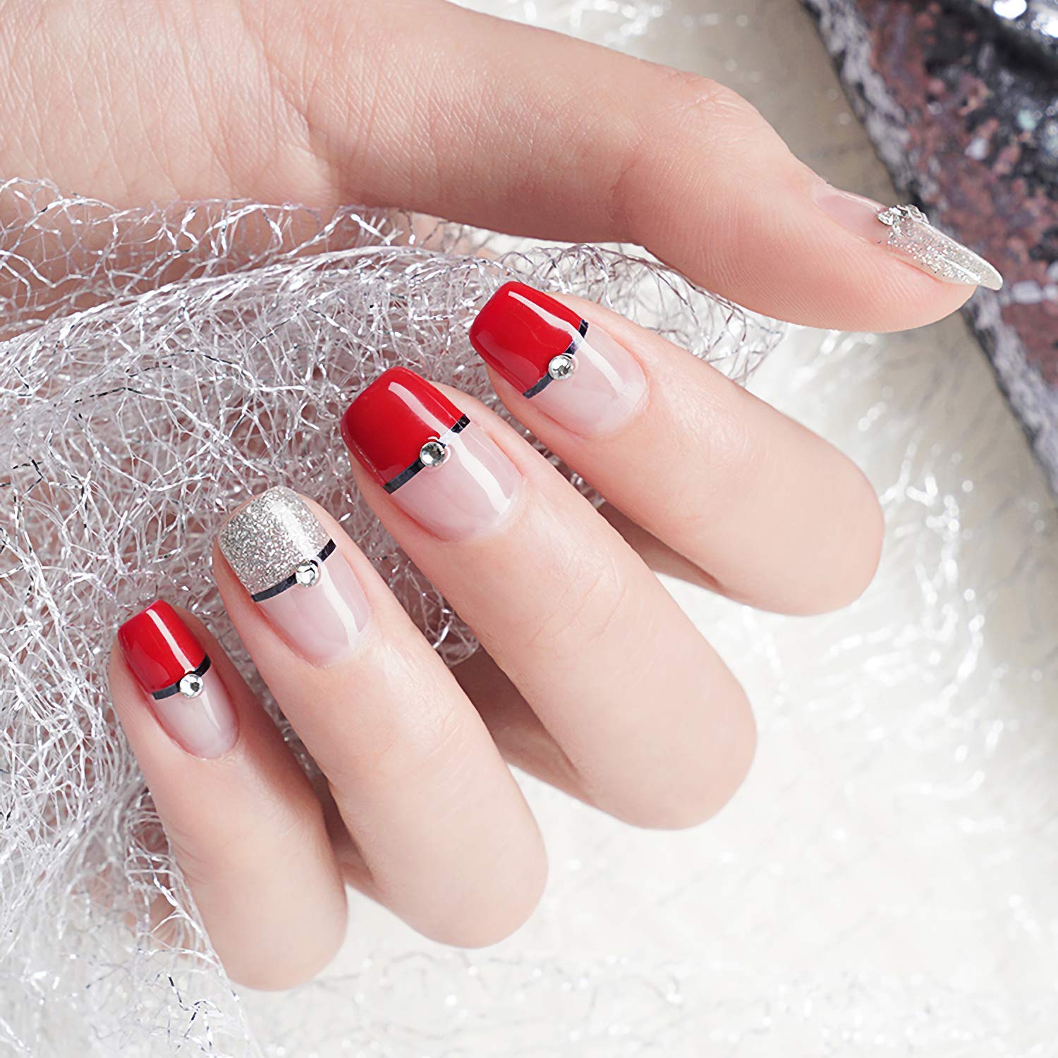 Applying Myubwtf striping tape for geometric nail art design