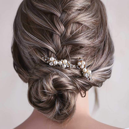 Close up of Asooll bridal crystal hairpiece detail