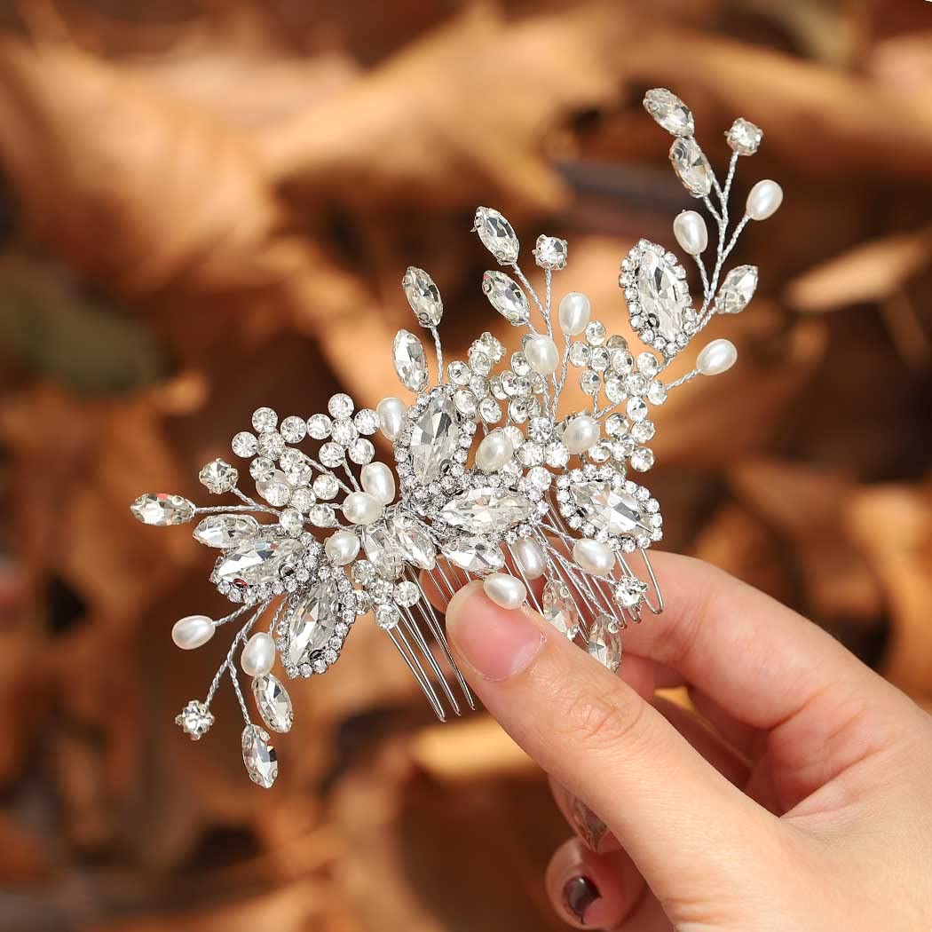 Demonstration of the bendable alloy branches on the Casdre silver hair comb.